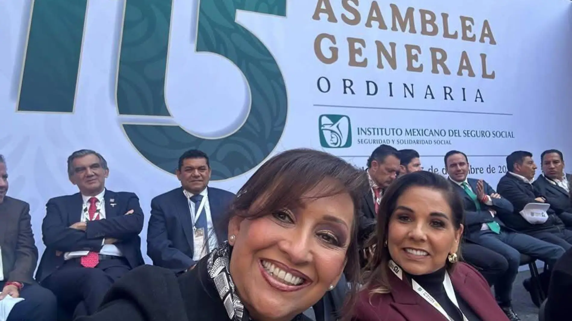 Gobernadora en Asamblea IMSS (1)